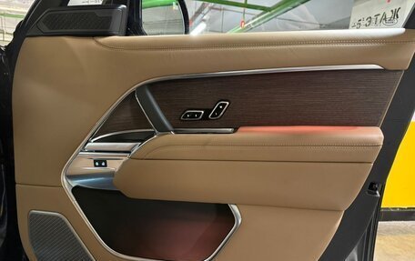 Land Rover Range Rover IV рестайлинг, 2025 год, 24 850 000 рублей, 25 фотография