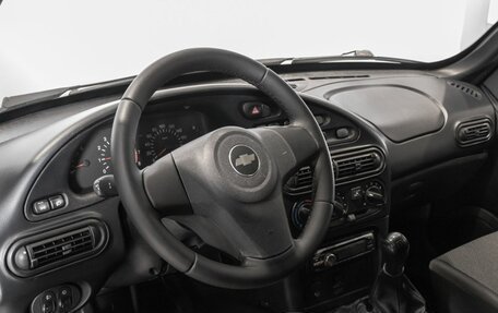 Chevrolet Niva I рестайлинг, 2015 год, 574 000 рублей, 5 фотография