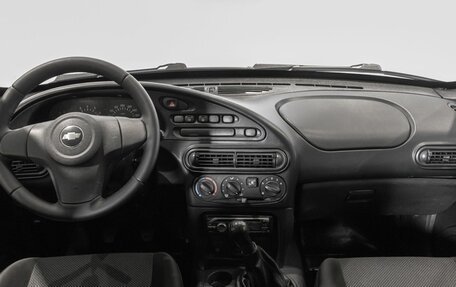 Chevrolet Niva I рестайлинг, 2015 год, 574 000 рублей, 6 фотография