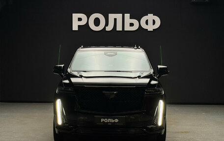 Cadillac Escalade V, 2022 год, 11 990 000 рублей, 2 фотография