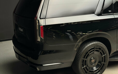 Cadillac Escalade V, 2022 год, 11 990 000 рублей, 9 фотография