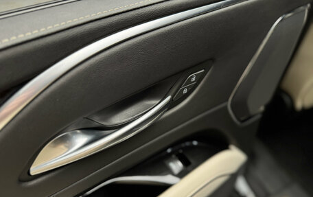 Cadillac Escalade V, 2022 год, 11 990 000 рублей, 24 фотография