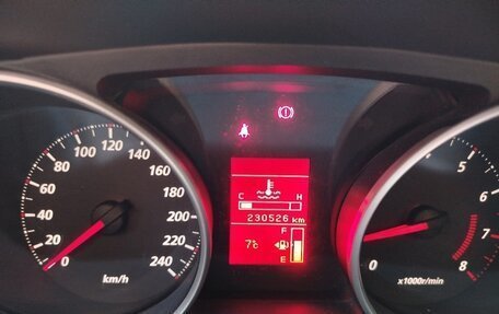 Mitsubishi Outlander III рестайлинг 3, 2010 год, 1 700 000 рублей, 6 фотография