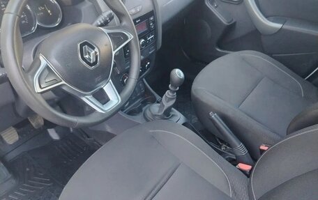 Renault Duster I рестайлинг, 2019 год, 890 000 рублей, 24 фотография