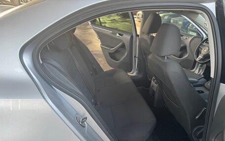 Volkswagen Jetta VI, 2013 год, 925 000 рублей, 11 фотография