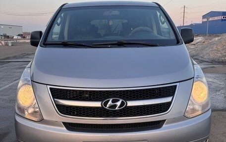 Hyundai Grand Starex Grand Starex I рестайлинг 2, 2011 год, 1 250 000 рублей, 2 фотография