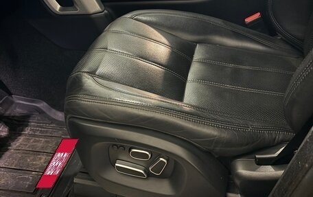 Land Rover Range Rover IV рестайлинг, 2013 год, 3 800 000 рублей, 2 фотография