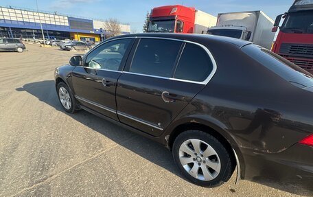 Skoda Superb III рестайлинг, 2012 год, 990 000 рублей, 3 фотография