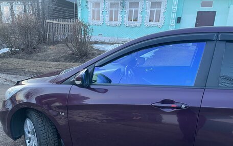 Hyundai Solaris II рестайлинг, 2013 год, 800 000 рублей, 7 фотография