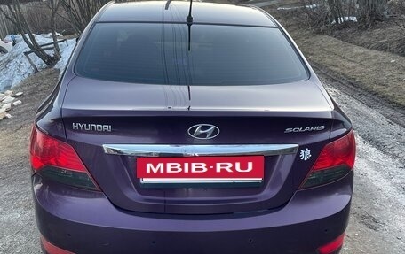Hyundai Solaris II рестайлинг, 2013 год, 800 000 рублей, 6 фотография