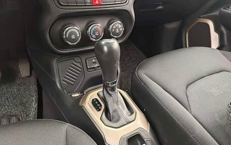 Jeep Renegade I рестайлинг, 2017 год, 1 170 000 рублей, 12 фотография