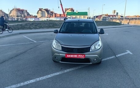 Renault Sandero I, 2011 год, 350 000 рублей, 1 фотография