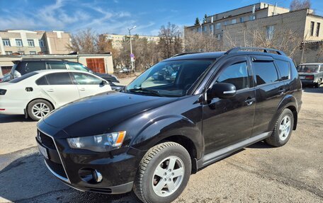 Mitsubishi Outlander III рестайлинг 3, 2011 год, 1 450 000 рублей, 1 фотография