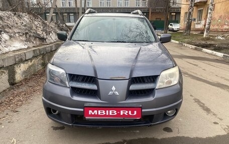 Mitsubishi Outlander III рестайлинг 3, 2007 год, 370 000 рублей, 1 фотография