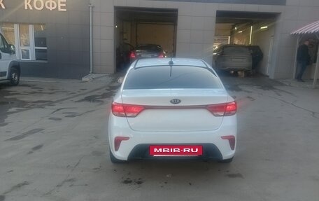 KIA Rio IV, 2019 год, 840 000 рублей, 3 фотография