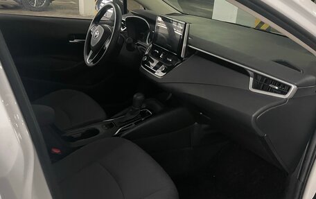 Toyota Corolla, 2022 год, 2 300 000 рублей, 5 фотография