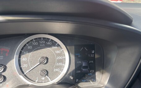 Toyota Corolla, 2022 год, 2 300 000 рублей, 9 фотография