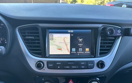 Hyundai Solaris II рестайлинг, 2017 год, 1 350 000 рублей, 9 фотография