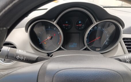 Chevrolet Cruze II, 2011 год, 455 000 рублей, 10 фотография