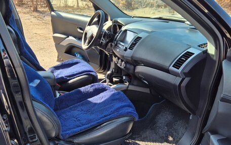 Mitsubishi Outlander III рестайлинг 3, 2011 год, 1 450 000 рублей, 8 фотография