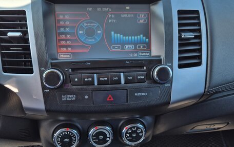 Mitsubishi Outlander III рестайлинг 3, 2011 год, 1 450 000 рублей, 16 фотография