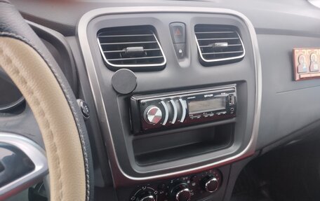 Renault Logan II, 2019 год, 545 000 рублей, 8 фотография