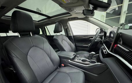 Toyota Highlander, 2026 год, 5 900 000 рублей, 10 фотография