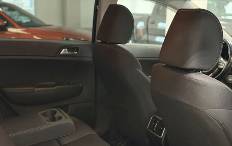 KIA Sportage IV рестайлинг, 2021 год, 2 580 000 рублей, 12 фотография