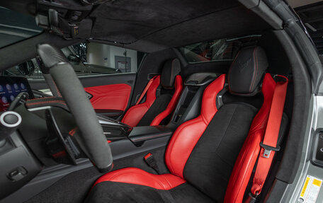 Chevrolet Corvette C8, 2023 год, 29 990 000 рублей, 17 фотография