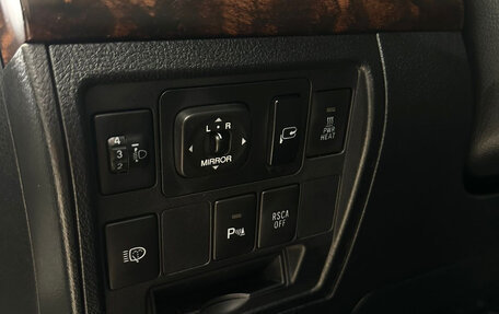 Toyota Land Cruiser 200, 2011 год, 3 100 000 рублей, 17 фотография