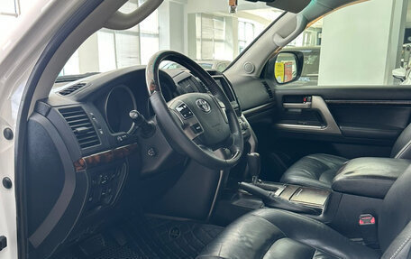 Toyota Land Cruiser 200, 2011 год, 3 100 000 рублей, 11 фотография