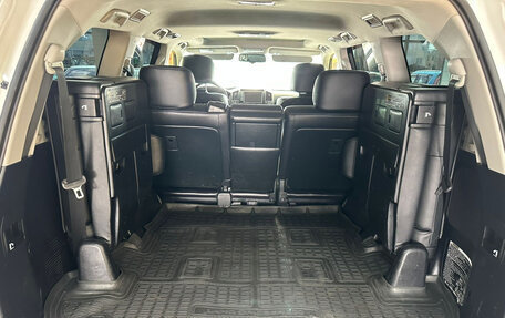 Toyota Land Cruiser 200, 2011 год, 3 100 000 рублей, 27 фотография