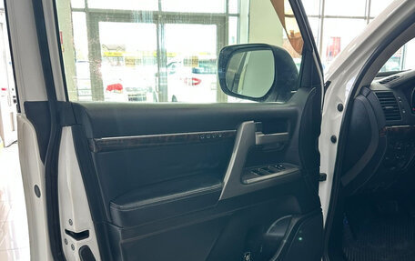 Toyota Land Cruiser 200, 2011 год, 3 100 000 рублей, 25 фотография