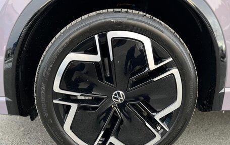 Volkswagen Tiguan, 2024 год, 6 070 000 рублей, 9 фотография