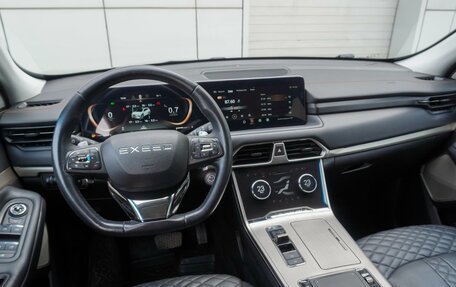 CheryExeed TXL, 2022 год, 2 415 000 рублей, 10 фотография