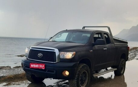Toyota Tundra II, 2011 год, 3 800 000 рублей, 1 фотография