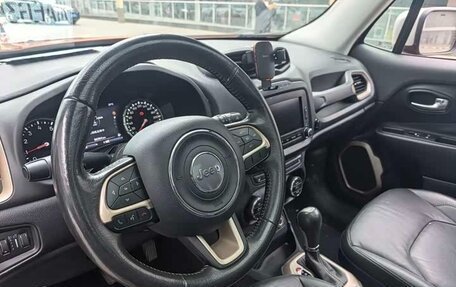 Jeep Renegade I рестайлинг, 2017 год, 1 450 000 рублей, 19 фотография