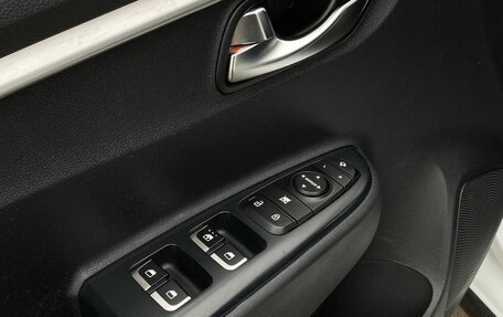 KIA Rio IV, 2020 год, 1 549 000 рублей, 18 фотография