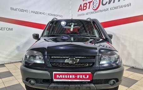 Chevrolet Niva I рестайлинг, 2017 год, 810 000 рублей, 2 фотография