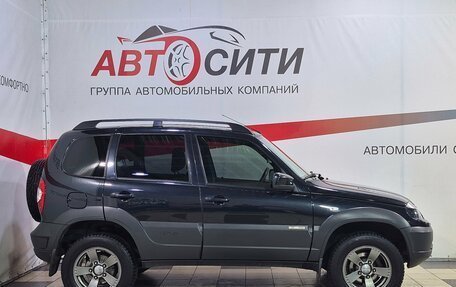 Chevrolet Niva I рестайлинг, 2017 год, 810 000 рублей, 8 фотография