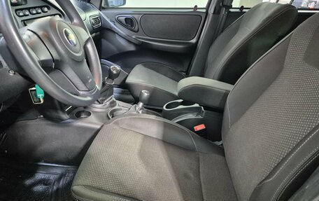 Chevrolet Niva I рестайлинг, 2017 год, 810 000 рублей, 12 фотография