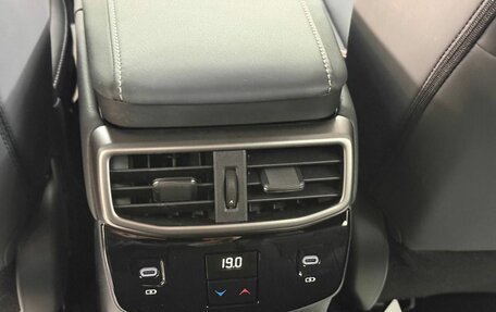 Lexus RX IV рестайлинг, 2025 год, 15 фотография