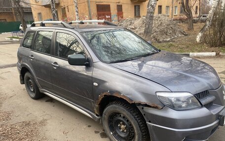 Mitsubishi Outlander III рестайлинг 3, 2007 год, 370 000 рублей, 2 фотография