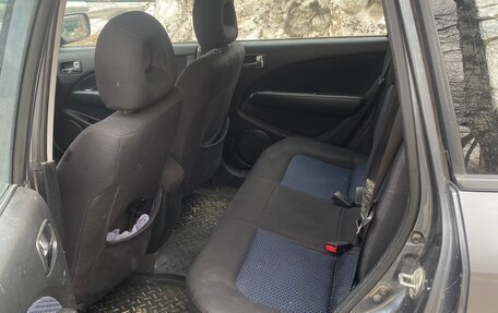 Mitsubishi Outlander III рестайлинг 3, 2007 год, 370 000 рублей, 11 фотография