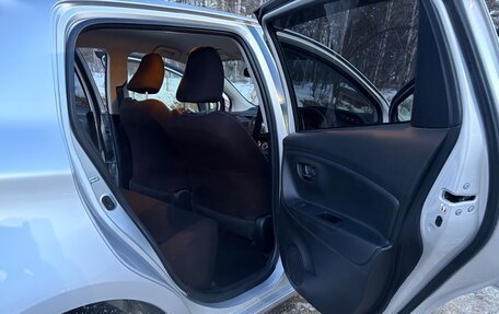 Toyota Vitz, 2018 год, 820 000 рублей, 17 фотография