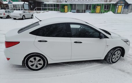 Hyundai Solaris II рестайлинг, 2015 год, 1 060 000 рублей, 6 фотография