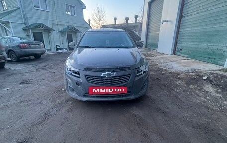 Chevrolet Cruze II, 2013 год, 800 000 рублей, 2 фотография