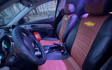 Chevrolet Cruze II, 2013 год, 800 000 рублей, 8 фотография