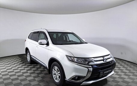 Mitsubishi Outlander III рестайлинг 3, 2016 год, 1 750 000 рублей, 3 фотография