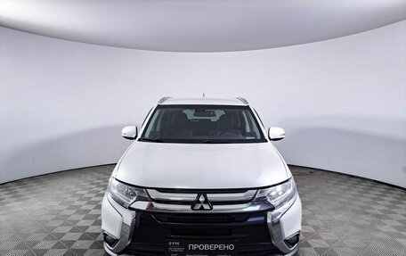 Mitsubishi Outlander III рестайлинг 3, 2016 год, 1 750 000 рублей, 2 фотография